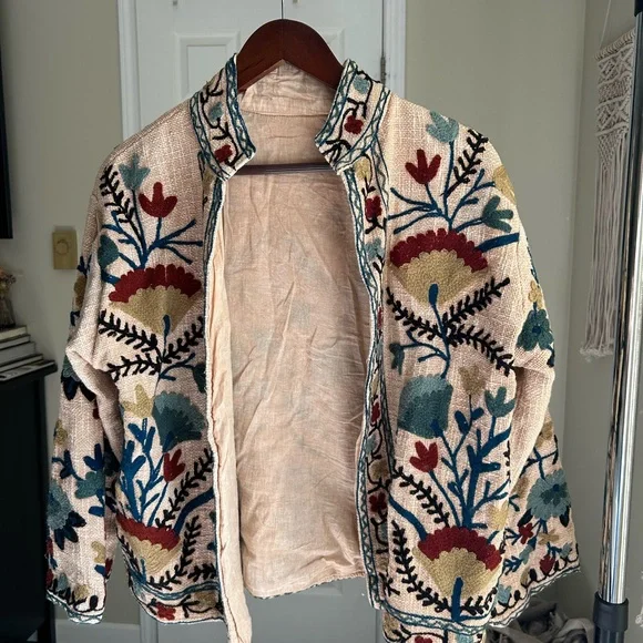 Hand Made and Embroidered Suzani Cropped Jacket - Picture 3 of 4
